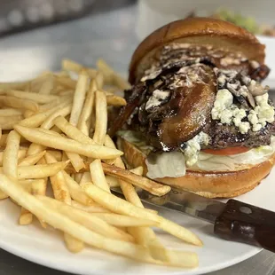 Hood Supply Co Bar And Grill