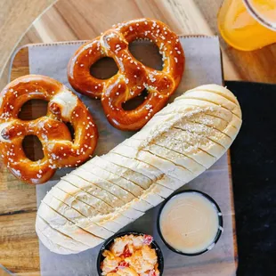 food, dough desserts, donuts