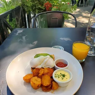 Eggs Benedict