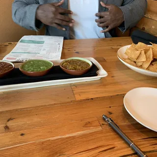 Side Salsa and Chips