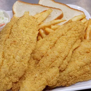 3pc Catfish Dinner comes with a choice of fries or Coleslaw &amp; 2 PCs of bread