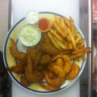 Jumbo shrimp and whole chicken wings dinner with hook's lemon pepper seasoning