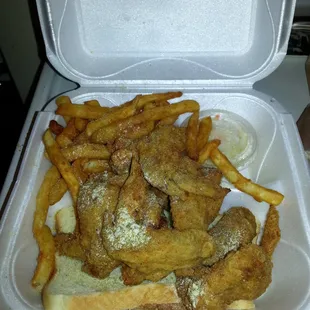 6 wings, fries, slaw and bread