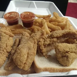 chicken wings, bbq wings, fried chicken wings, fried chicken, chicken, bbq chicken, poultry, chicken wings and fried chicken, food