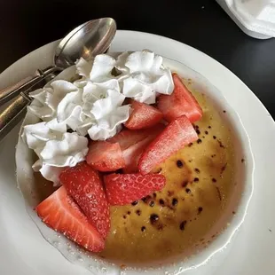 Cream brûlée THE BEST DESSERT in town