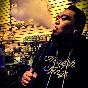 Pascoe blowin clouds