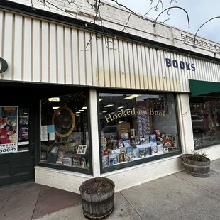 Front of Hooked on Books