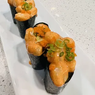 Always my favorite, spicy baby scallop sushi!