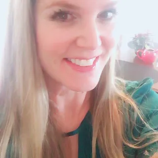 Lisa F.