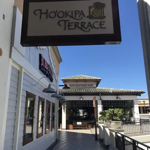 the entrance to the restaurant