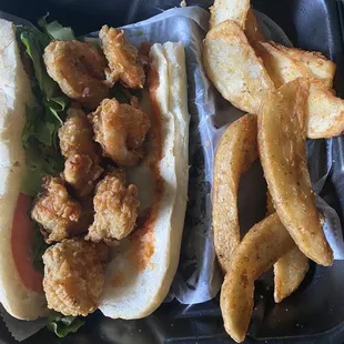 Dry half dressed poboy.