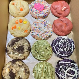 PB Blitz, Cookies N Cream, Party Animal, Red Velvet Nutella, Green Tea White Chocolate, Ube Galatic