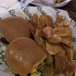 Cheeseburger Sliders with Pub Chips