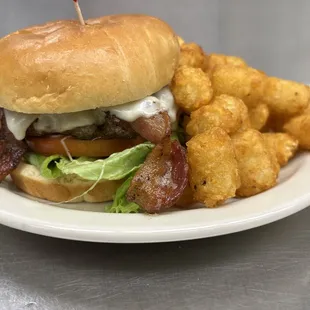Hooligans Pub & Eatery