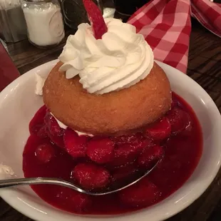 Strawberry shortcake dessert