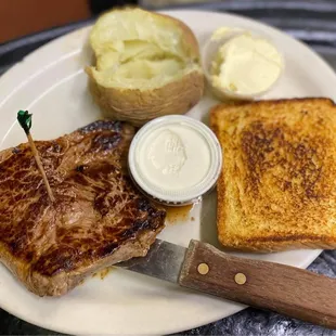 Hoops Grill & Sports Bar