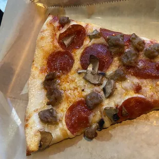 Pepperoni, sausage &amp; mushroom Pizza!
