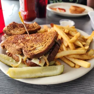 Patty melt with fries.  So good