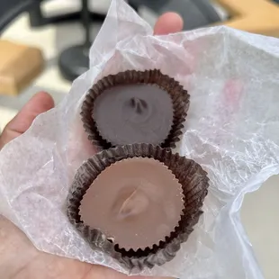 Peanut butter cups
