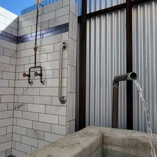 Shower with hot and cold water. Rinse off before so you can leave the minerals on your skin after. You can cool off and dip back in as well.