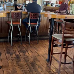 Beer served to patrons but told couldn&apos;t get beer