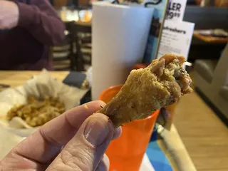 Hooters