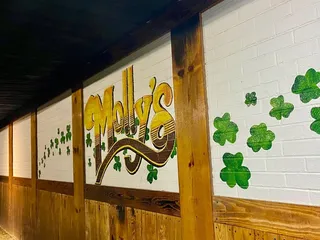 Molly's Pub