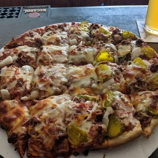 Cheeseburger pizza