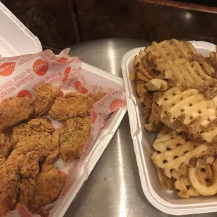 10 pieces lemon pepper boneless wings  Full order waffle fries