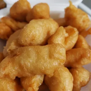 a plate of fried food