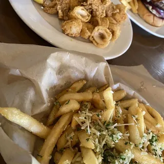 Garlic Pub Fries