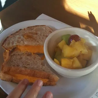 Kids Grilled Cheese Sandwich