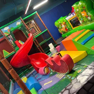 Neat little spot for smaller toddlers/babies and there's a little seating area right in front of it for parents and guardians' comfort.