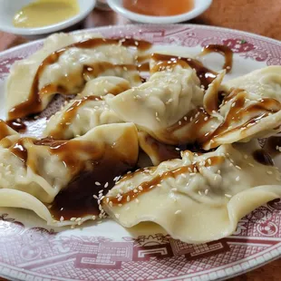 Steamed dumplings (pork + scallion, oyster sauce)