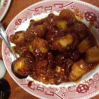 Sweet And Pungent Gai Kow (chicken)