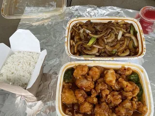 Wok N Roll