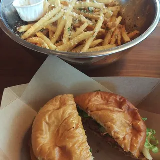 Classic Cheeseburger