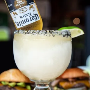 drink, burgers