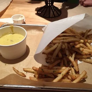 Green Chile Queso Fries