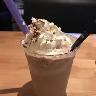 Nutella Chocolate Pretzel Shake