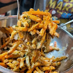Nacho Fries (IG: @foodwithbros)