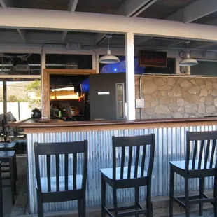 Back bar