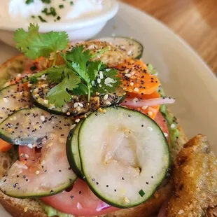 Avocado Toast &amp; Poached Eggs - V DF S