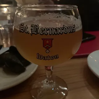 St. Bernardus - Extra 4, 4.8%