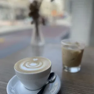 Hot latte, ice chai latte