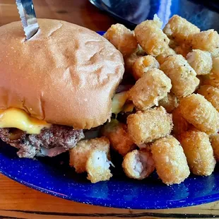 Bacon cheeseburger