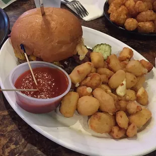 Hickory burger w curds