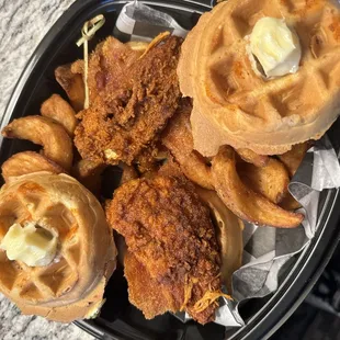 Hot chicken n waffles