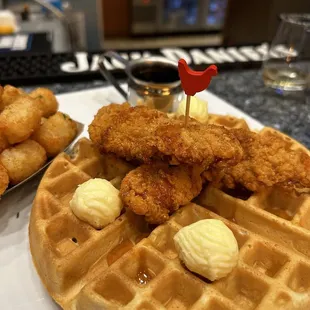 chicken &apos;n waffles