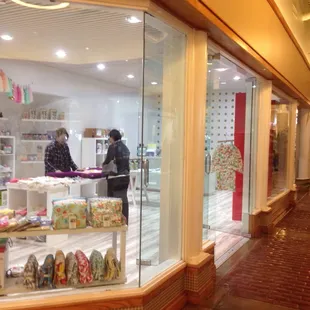 They&apos;re located right next to Gomatei :)